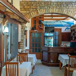 https://vila-korani.hotels-in-tirana.com