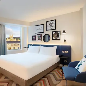 Hampton By Hilton באת'