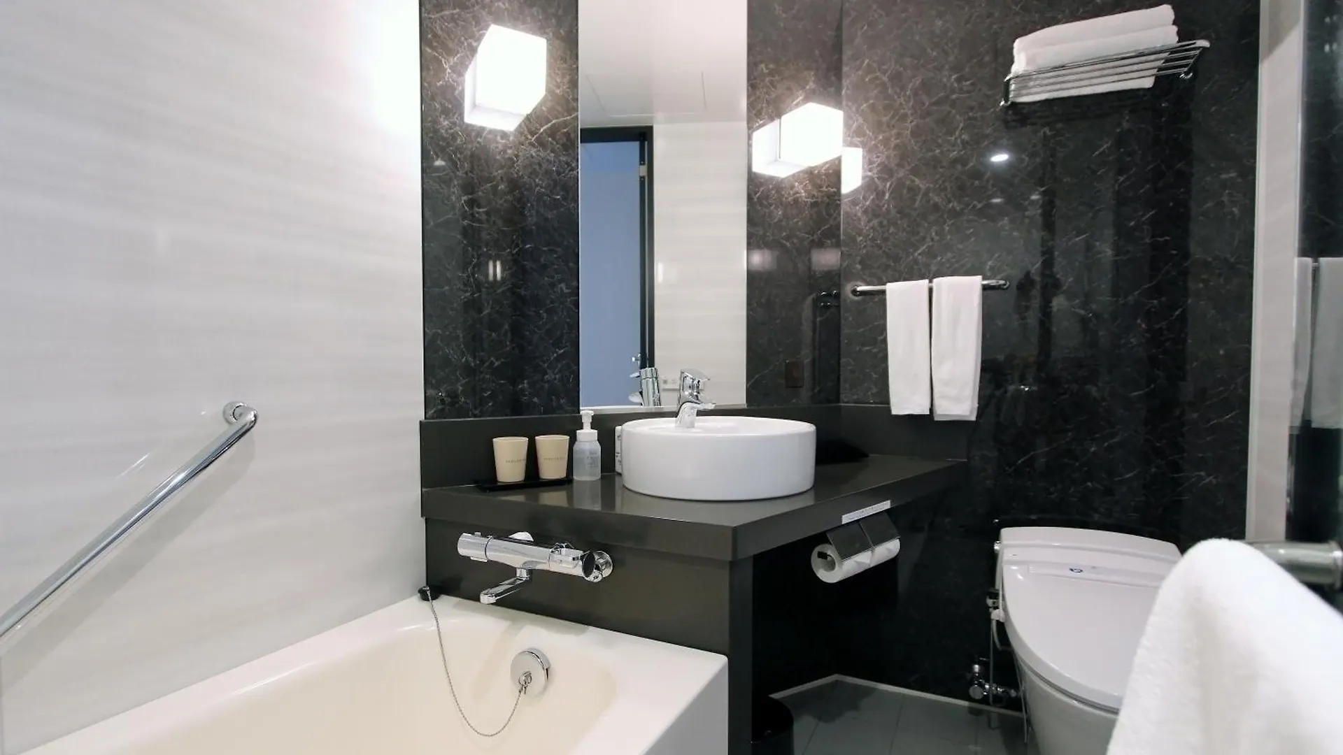 Koko Hotel Premier Nihonbashi Hamacho Tokio